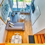 Izerski - Sky Walk By Royal Aparts Apartment