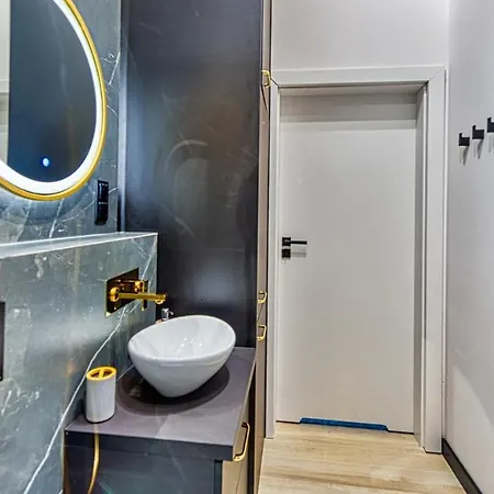 Izerski - Sky Walk By Royal Aparts Apartamento