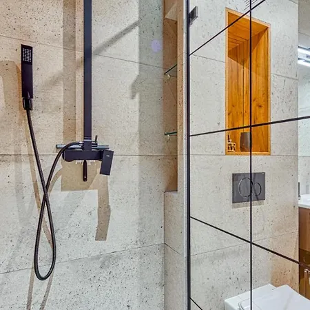 Izerski - Sky Walk By Royal Aparts Apartamento