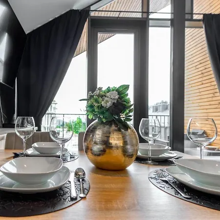 Izerski - Sky Walk By Royal Aparts