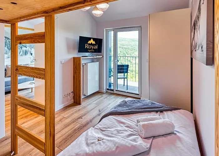 Izerski - Sky Walk By Royal Aparts *